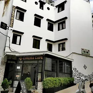 Cine House Guest house