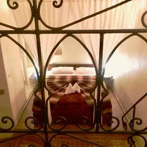 https://au-riad-laylati.essaouirahotels.net