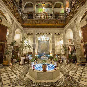 Sara Guest house